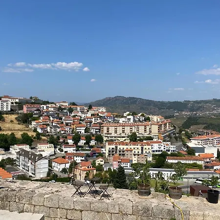 Castelo 48 Апартаменты *