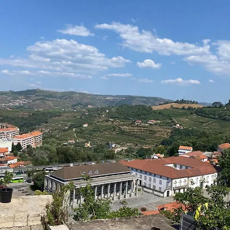 Castelo 48 Апартаменты *