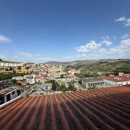 Апартаменты Castelo 48 Ламегу